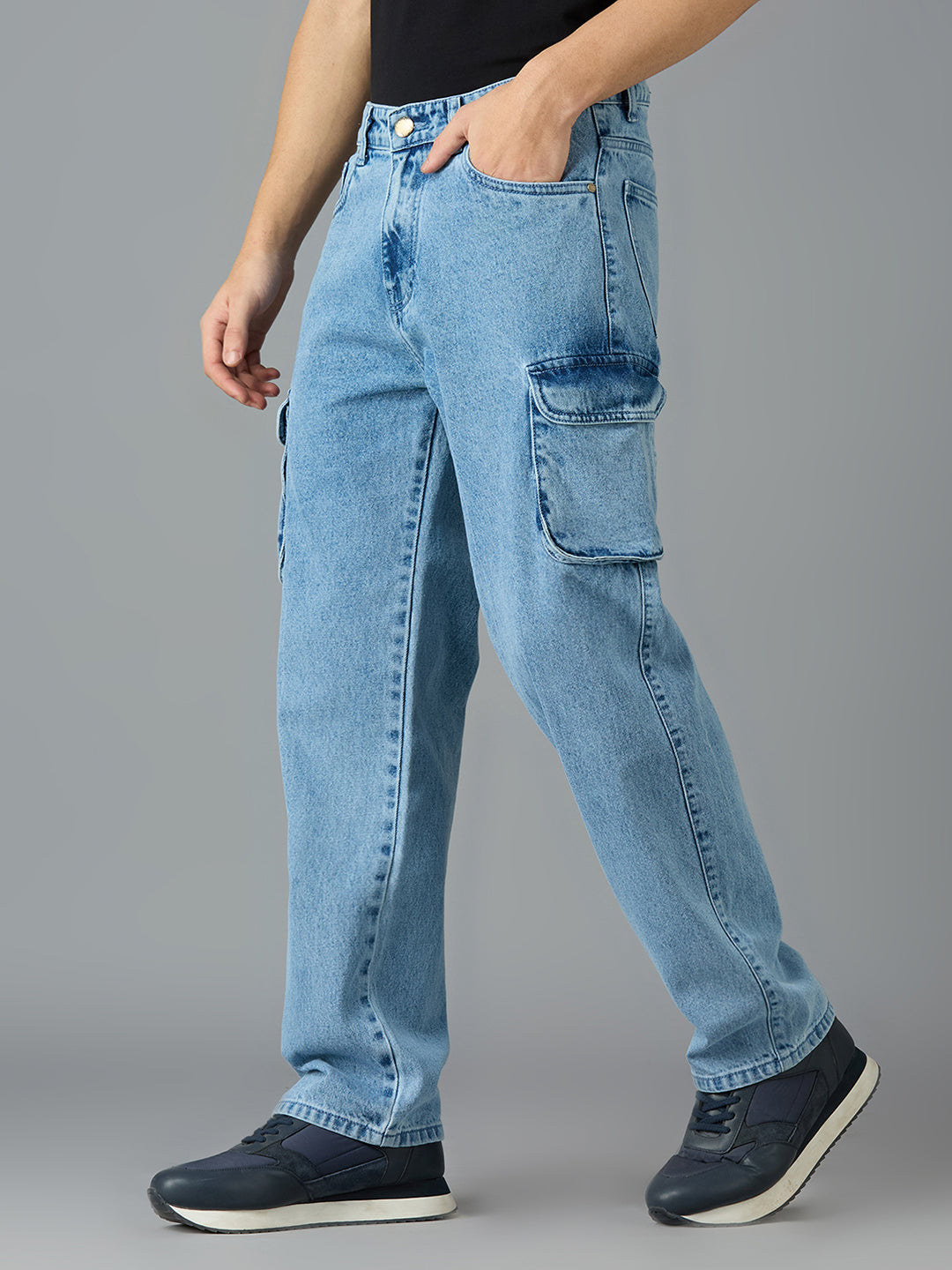 Faded Blue Multi-pocket Cargo Jeans (Men,Blue)