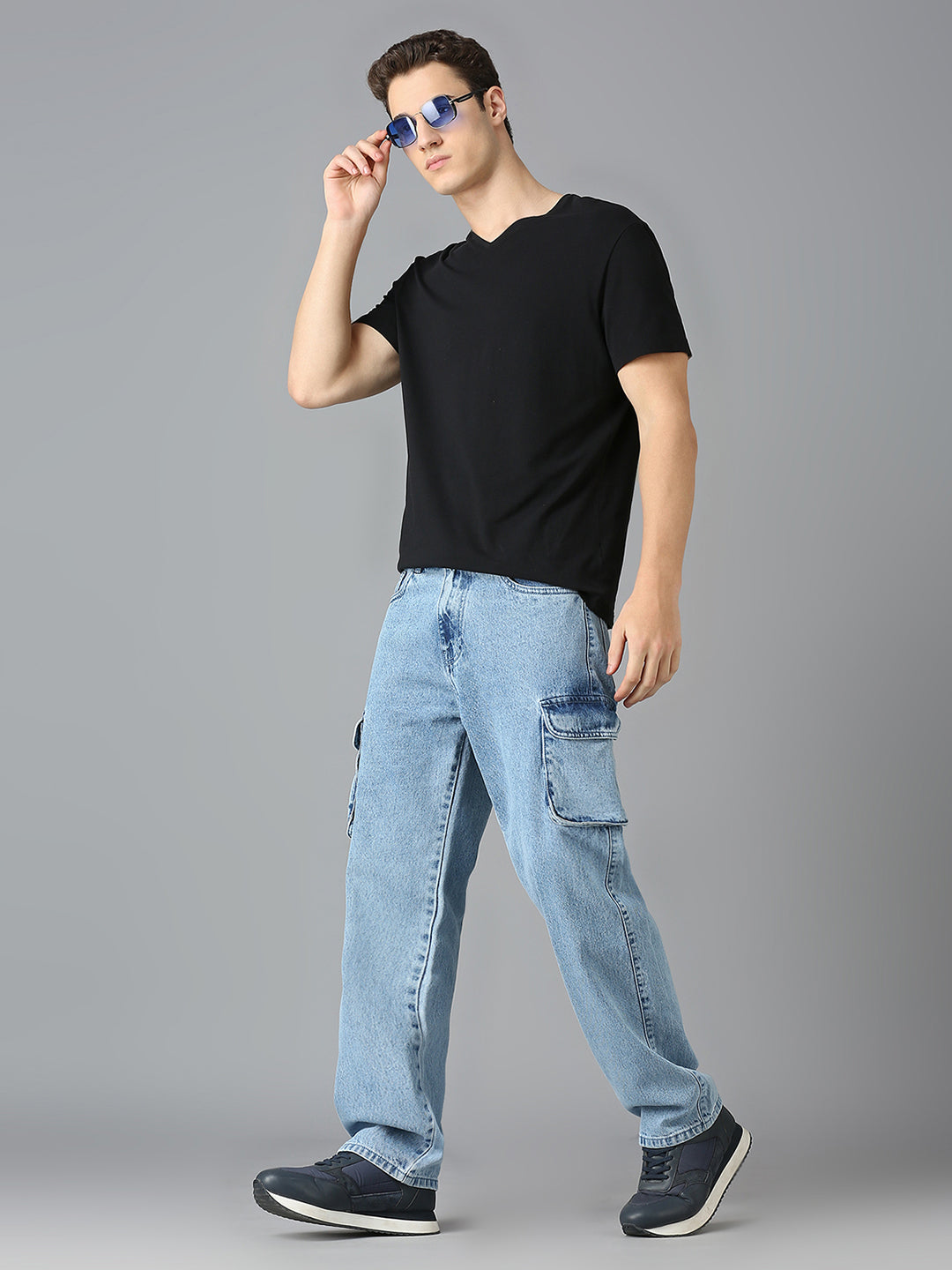 Faded Blue Multi-pocket Cargo Jeans (Men,Blue)