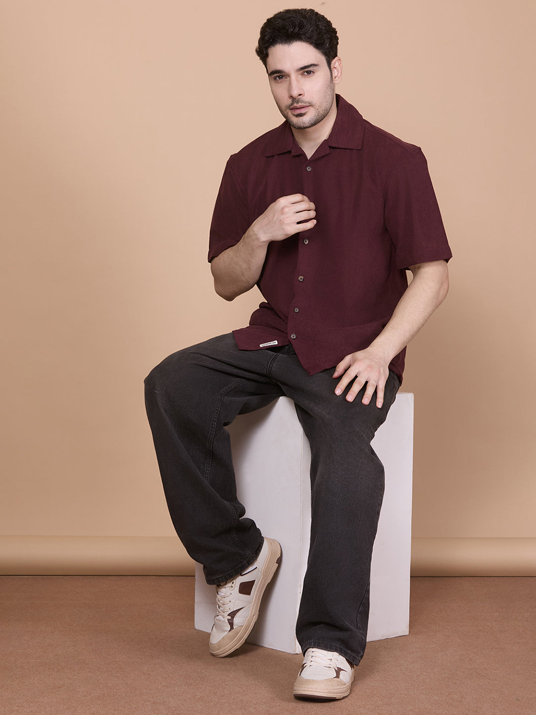 Relaxed Fit Half Sleeve Classic Corduroy Shirt - Wine
